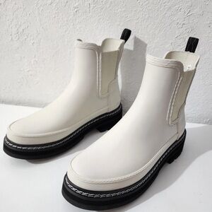 Hunter Women's White Chelsea Rain Boots